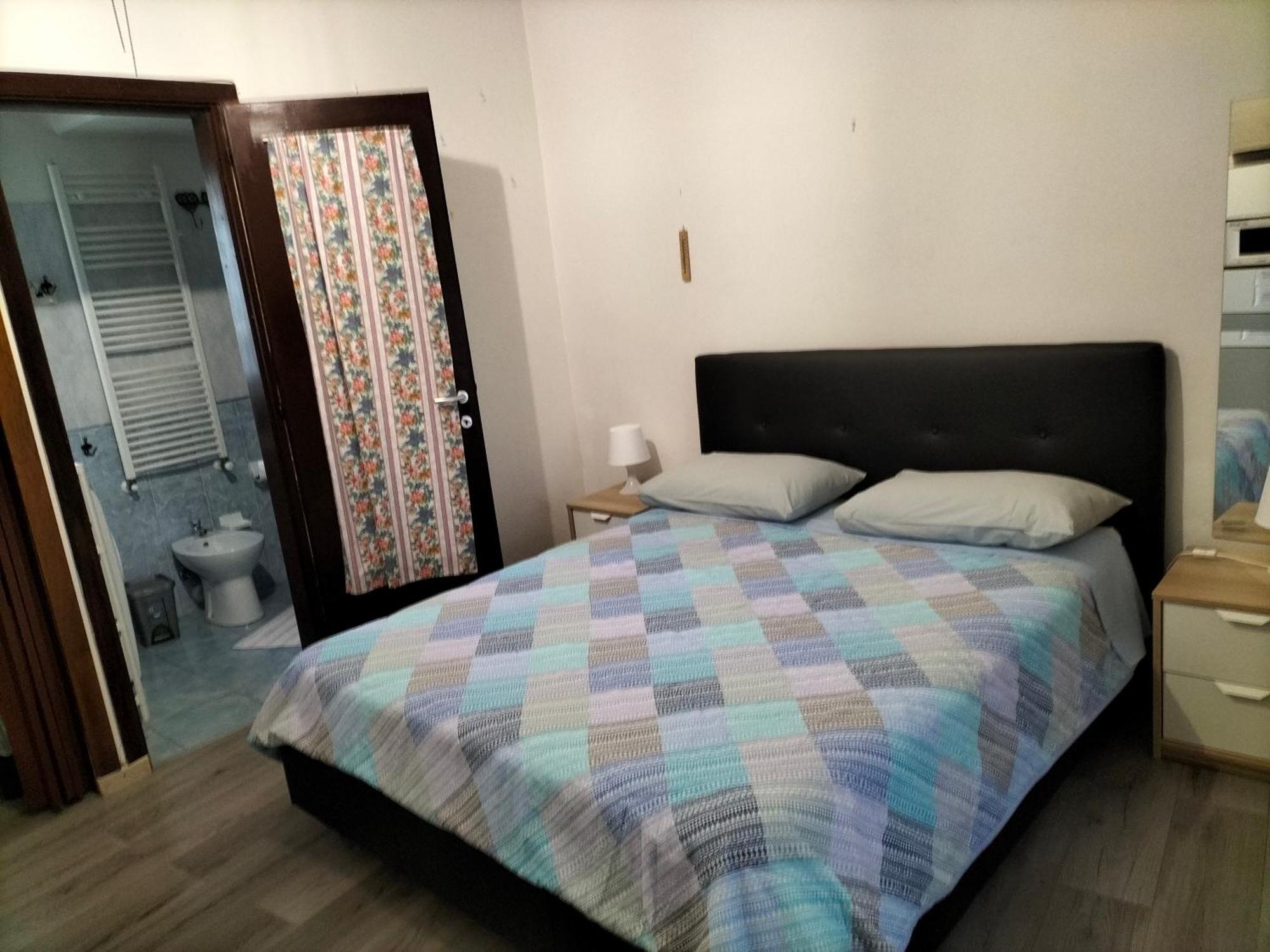 Affitti Brevi Ferrera Monolocale Ferrera 20 Minuti Da Rho Fiera E San Siro Apartment Bareggio Exterior photo